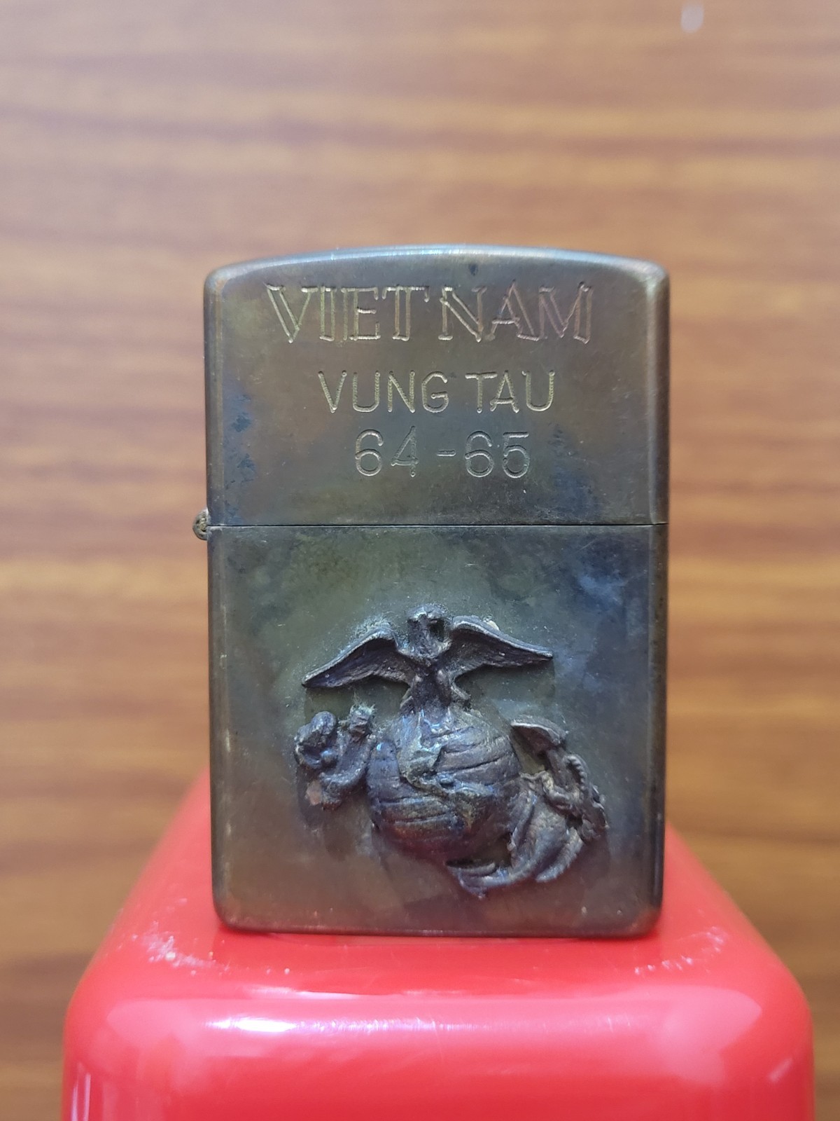 Vintage 1964-65 Zippo Lighter Vietnam War \ Vintage 1964-65 Zippo Lighter Vietnam War \