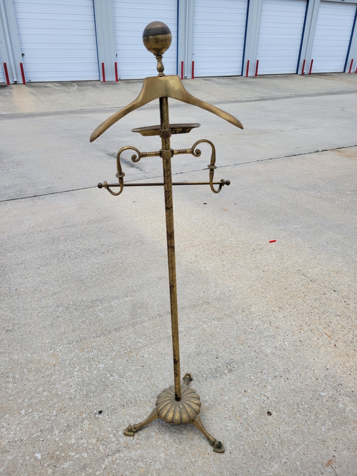 VTG Gentleman’s Brass Valet Butler Stand Suit Wardrobe Hanger Hollywood Regency