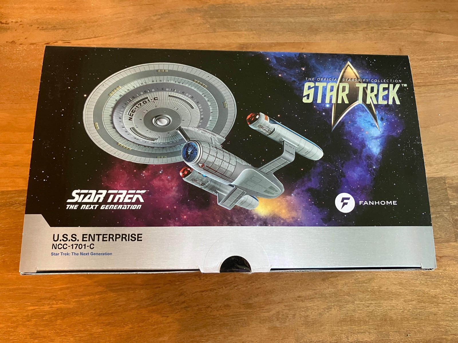 Fanhome (Like Eaglemoss) Star Trek TNG USS Enterprise 1701-C XL - New w/ Mag Fanhome (Like Eaglemoss) Star Trek TNG USS Enterprise 1701-C XL - New w/ Mag
