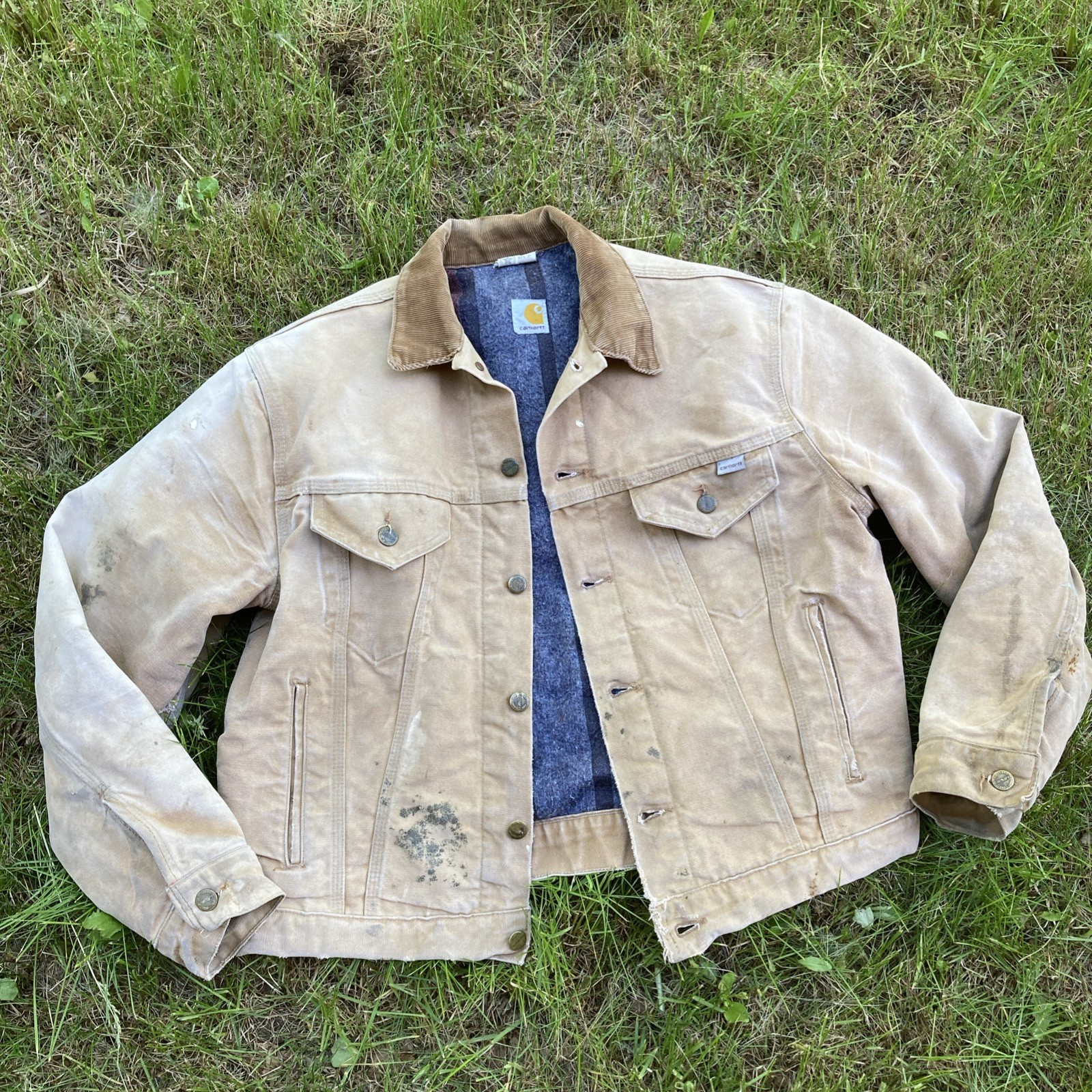 Vintage Carhartt Jacket 6BWJP Sz 46 XL Blanket Lined Tan Faded Stain Trashed USA Vintage Carhartt Jacket 6BWJP Sz 46 XL Blanket Lined Tan Faded Stain Trashed USA
