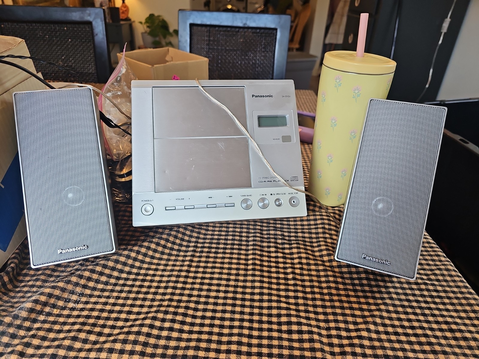PANASONIC SA-EN26 - CD Stereo System AM/FM W/ 2 Speakers CD-R/RW Silver PANASONIC SA-EN26 - CD Stereo System AM/FM W/ 2 Speakers CD-R/RW Silver