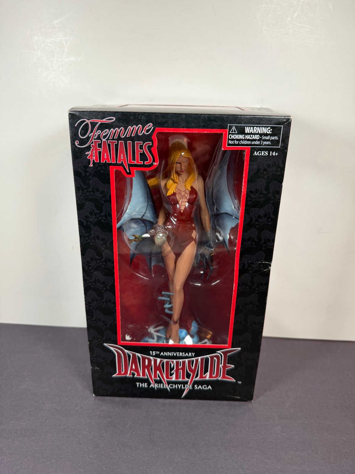 Diamond Femme Fatales DARKCHYLDE Ariel Chylde Saga Figure Statue 2012