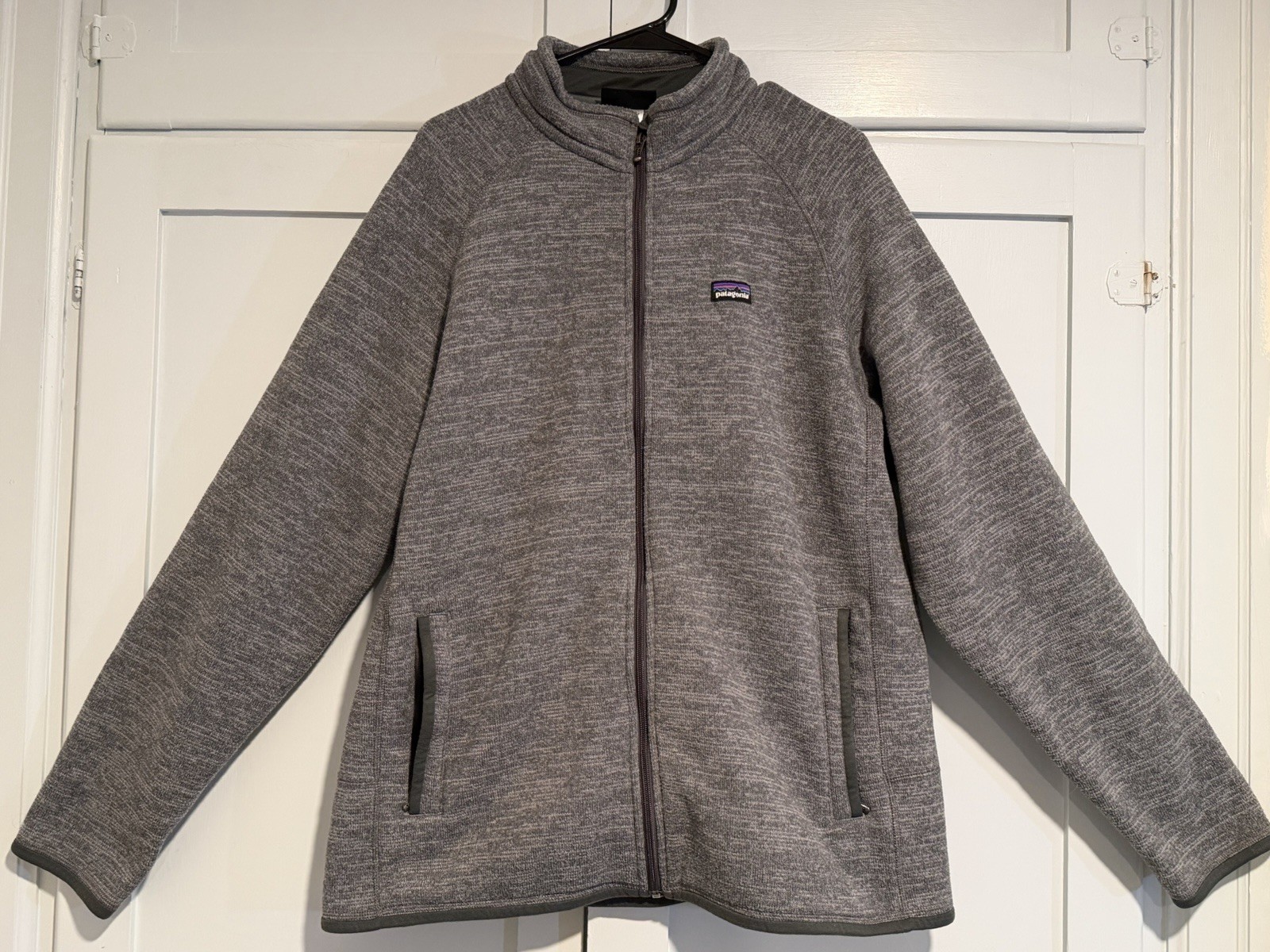 Patagonia Men\'s Gray Zip Up Jacket, Size XL Patagonia Men\'s Gray Zip Up Jacket, Size XL