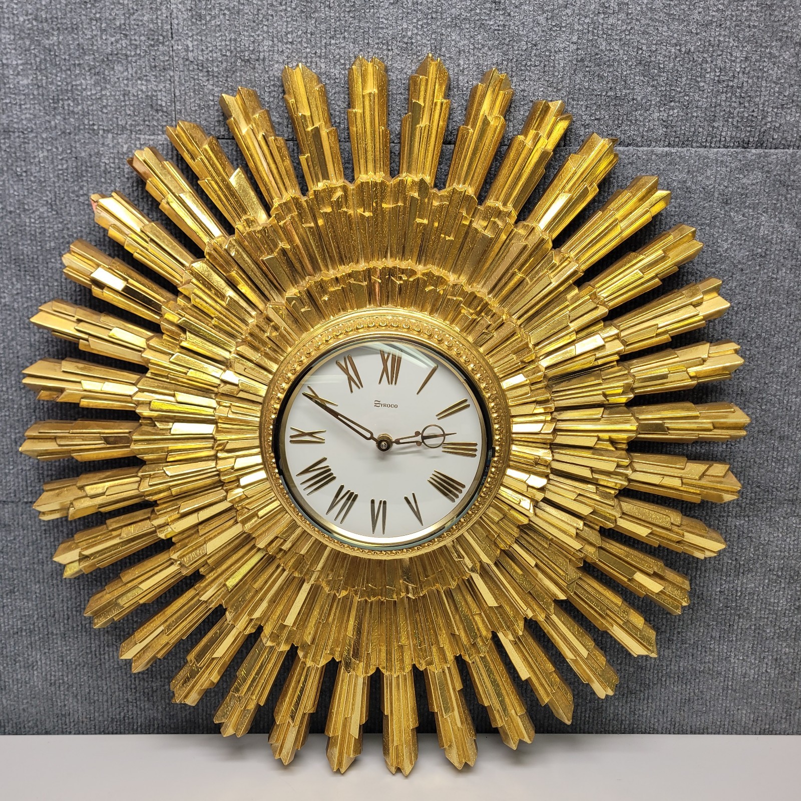 Vintage Syroco MCM Gold Starburst Sunburst Wall Clock 23 Vintage Syroco MCM Gold Starburst Sunburst Wall Clock 23