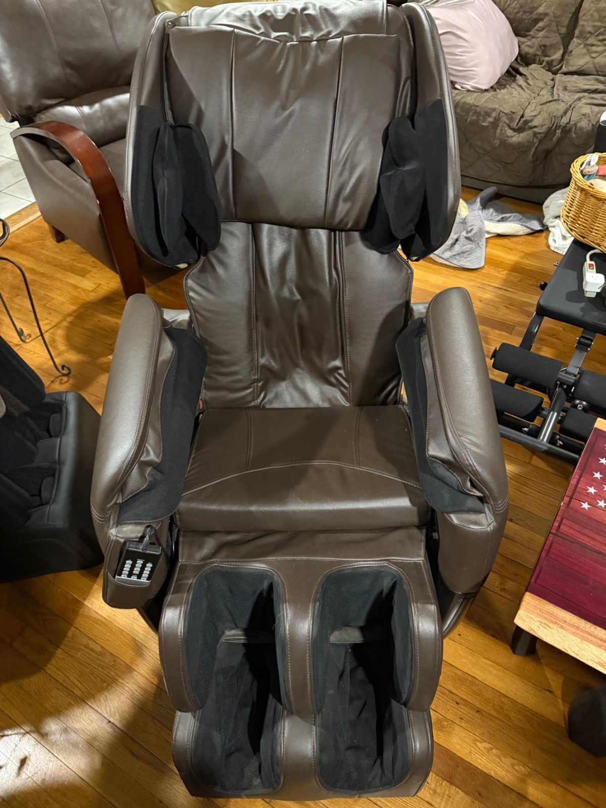 eSmart LC3100 Zero Gravity Massage Chair with Heat - Excellent - Local Pickup