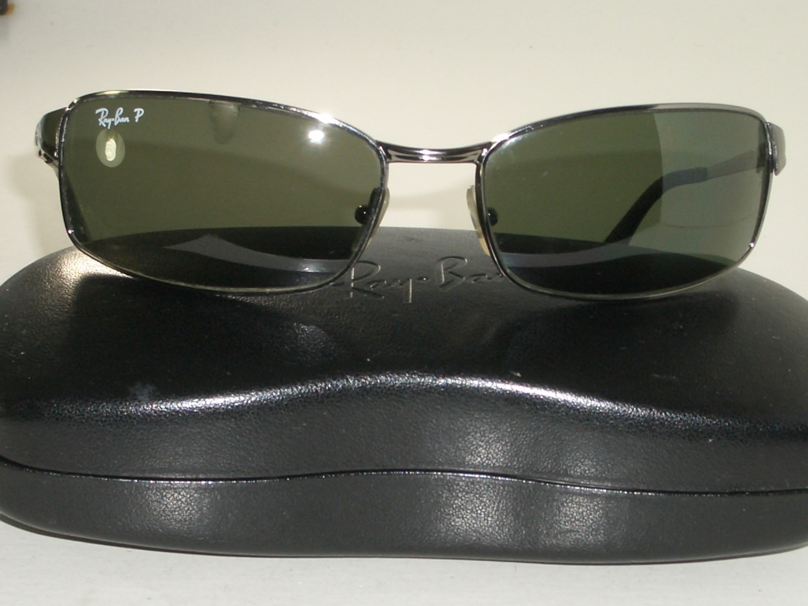 RAY-BAN RB3269 63[]18 004/58 3P POLARIZED GUN-METAL RECTANGULAR WRAPS SUNGLASSES