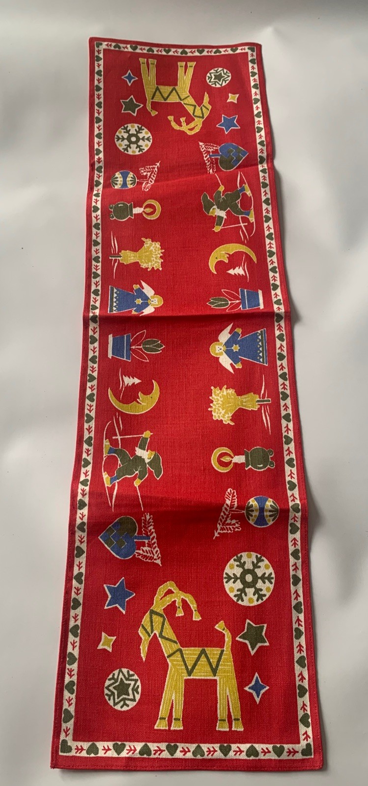 Vintage Red Sweden Scandinavian Christmas Table Runner New Vintage Red Sweden Scandinavian Christmas Table Runner New