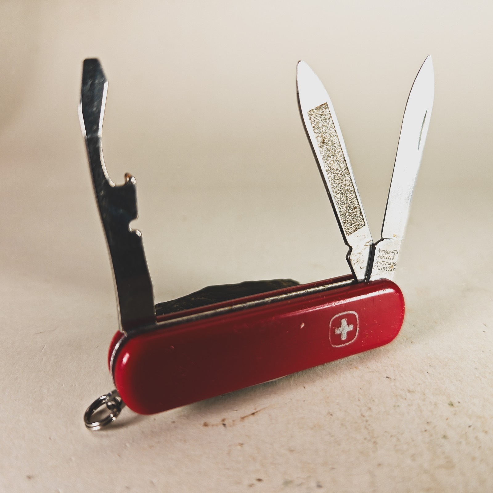 Swiss Army Knife Wenger Pocket Tool Chest 65mm Red Pocket Knife *Description*