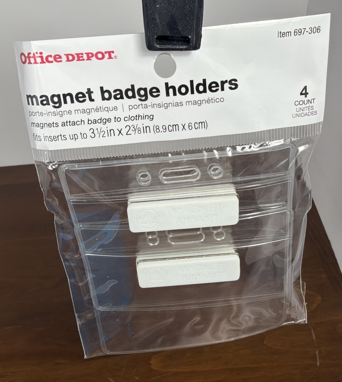 Office Depot Brand Magnet Badge Holders, 3 1/2