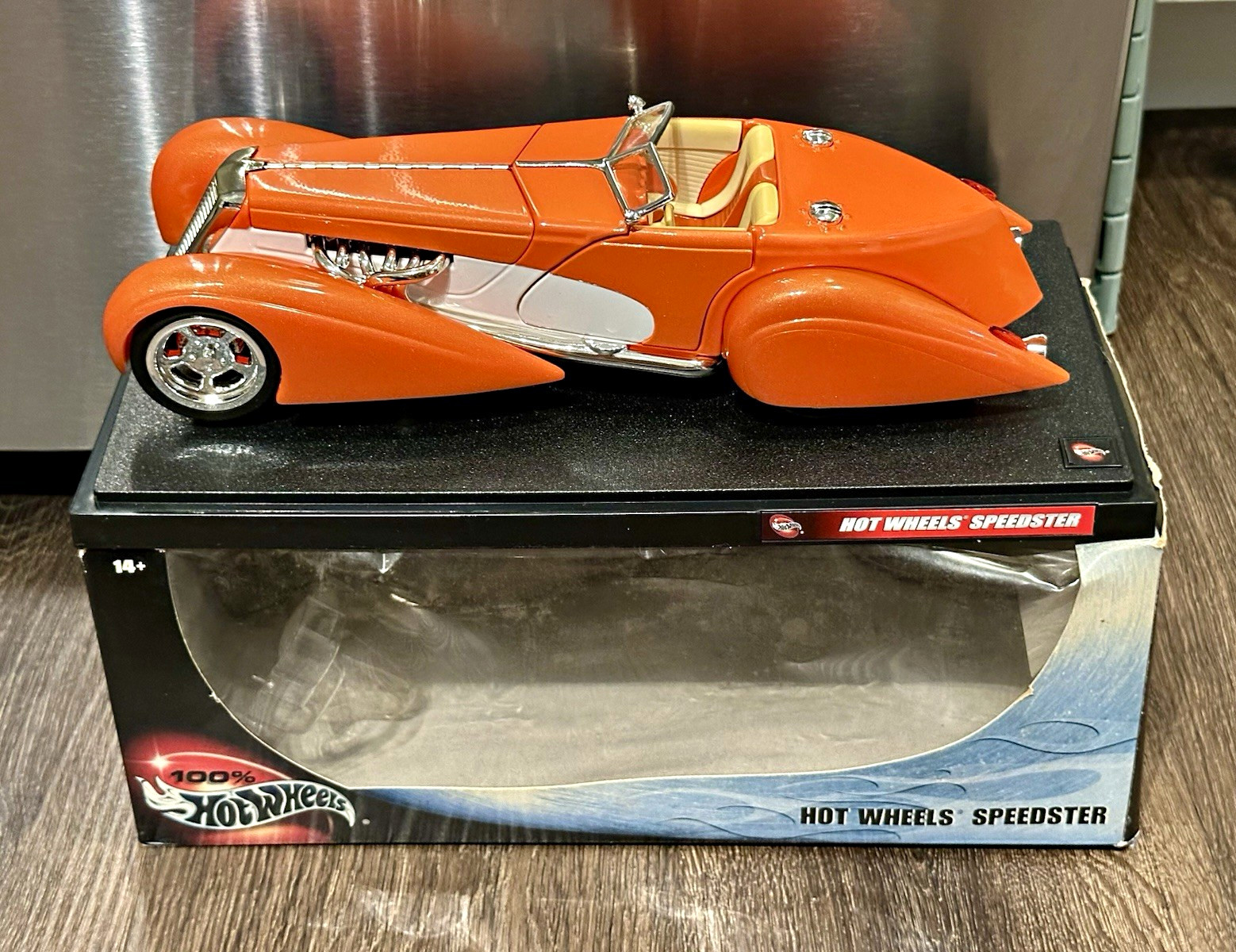 Hot Wheels 100% Hot Wheels 1:18 1932 Speedster Orange Diecast w/ Box Stand