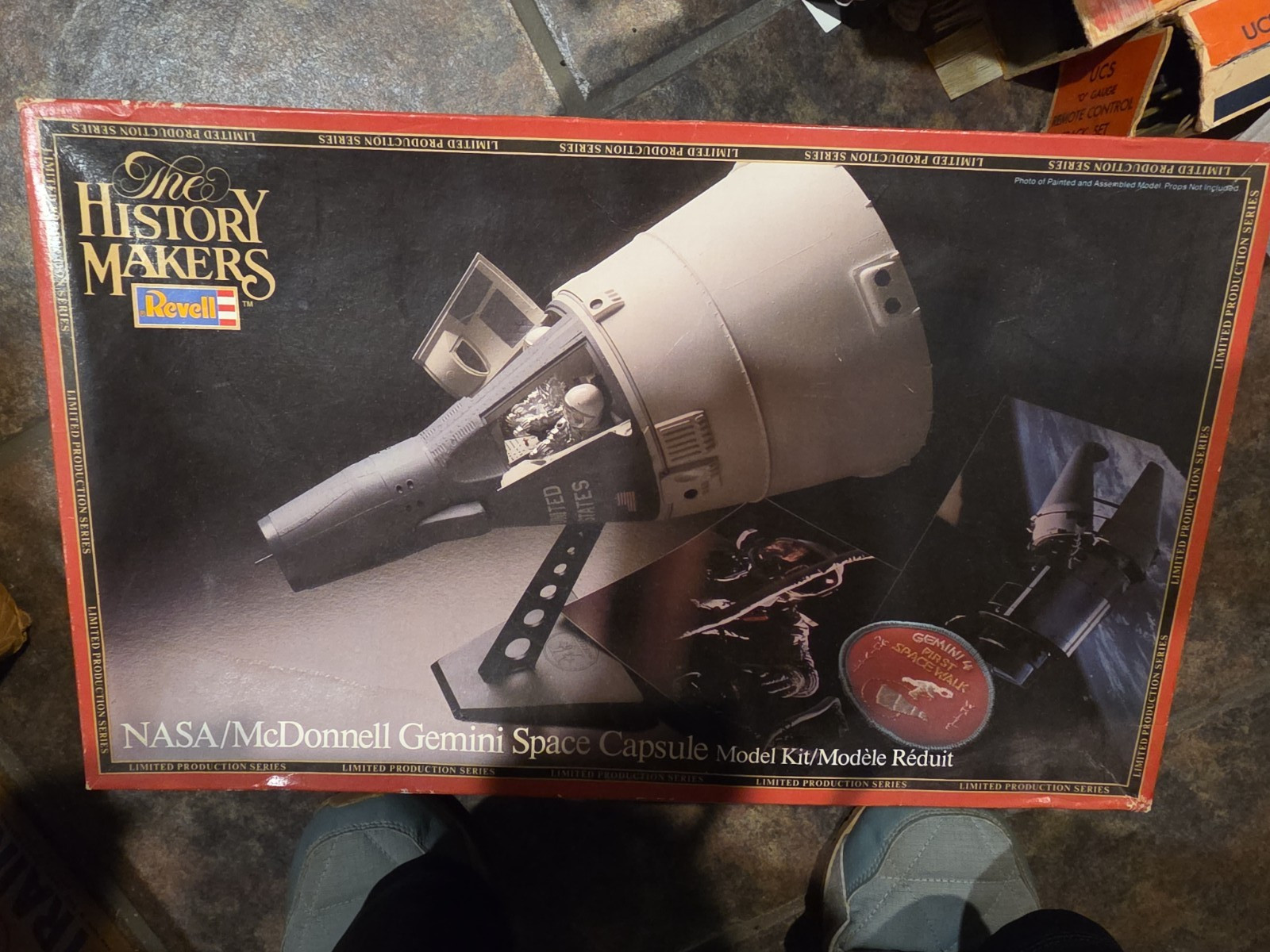 Revell Nasa/McDonnell Gemini Space Capsul Model Kit Appears Complete See Pics