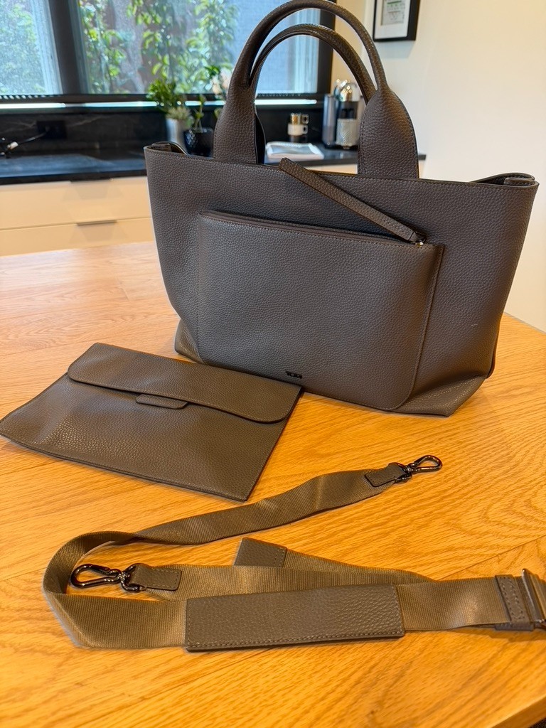 TUMI Dark Grey Leather Laptop Bag EXCELLENT Condition