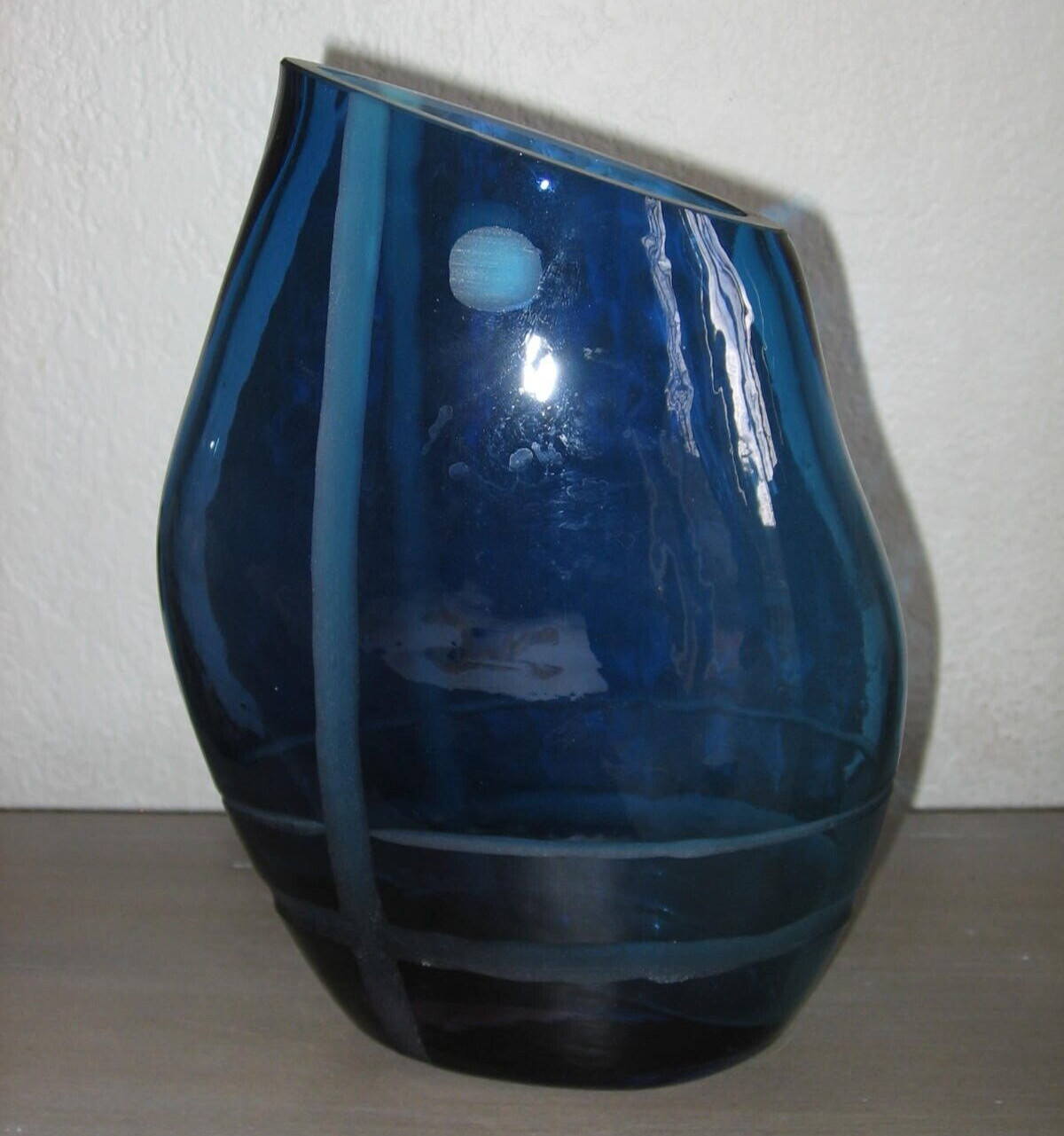 Contemporary Fenton Blue Odyssey Cut Glass Vase 91055 Contemporary Fenton Blue Odyssey Cut Glass Vase 91055