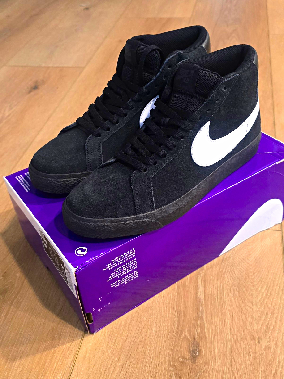 Nike SB Zoom Blazer Mid Black/White Skateboarding Shoes Men\'s US 8.5