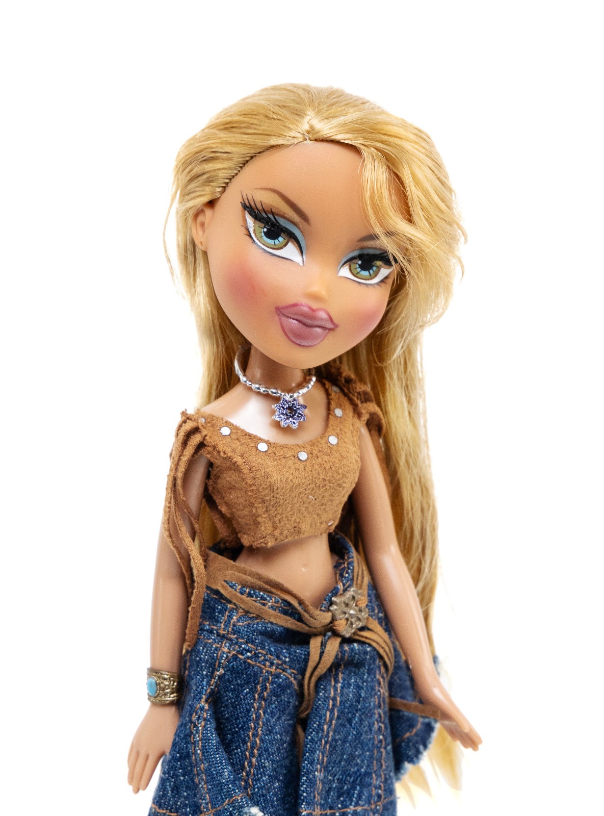 BRATZ Wild Wild West Fianna 2005 MGA Incomplete Has Manufacturer Flaws LK RD PL BRATZ Wild Wild West Fianna 2005 MGA Incomplete Has Manufacturer Flaws LK RD PL