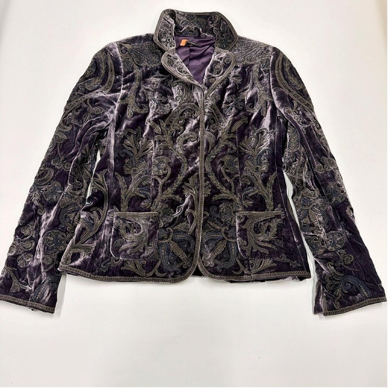 vintage Elie Tahari velvet embroidered scrollwork jacket/blazer