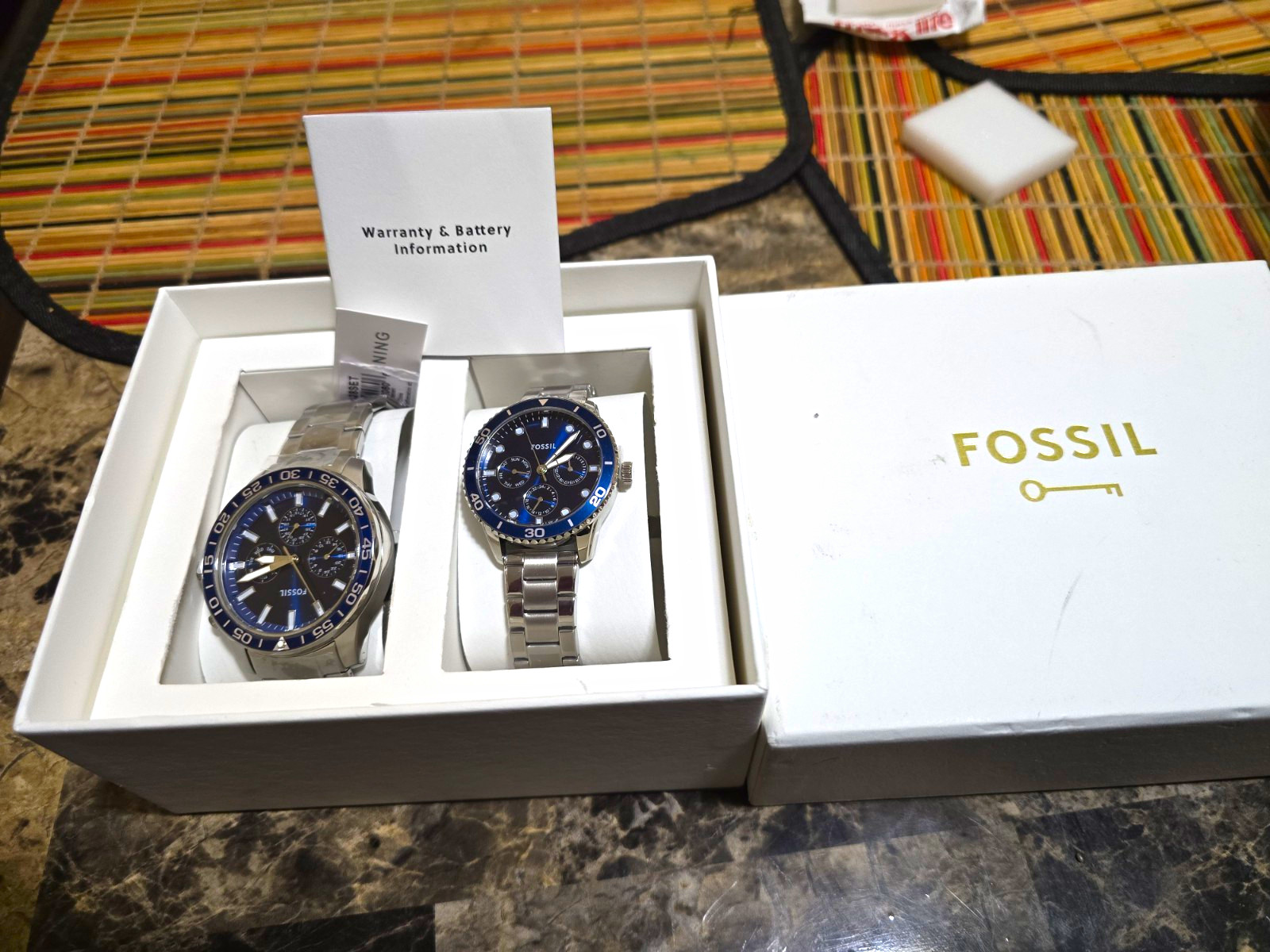Fossil FB-01 Quartz 44mm Blue Dial 100m Date Stainless Bracelet Box Manual Fossil FB-01 Quartz 44mm Blue Dial 100m Date Stainless Bracelet Box Manual