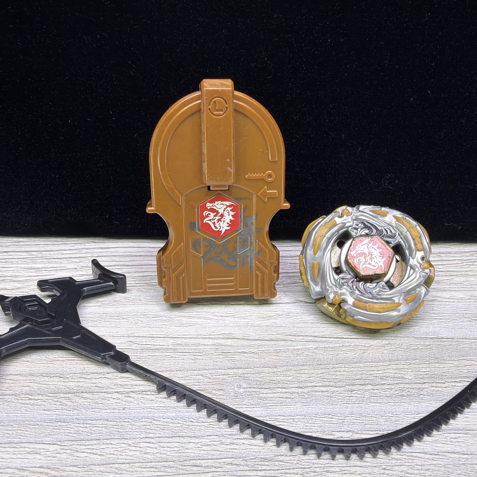 Gold Meteo L Drago LW105LF Beyblade Hasbro Metal Masters Gold Meteo L Drago LW105LF Beyblade Hasbro Metal Masters
