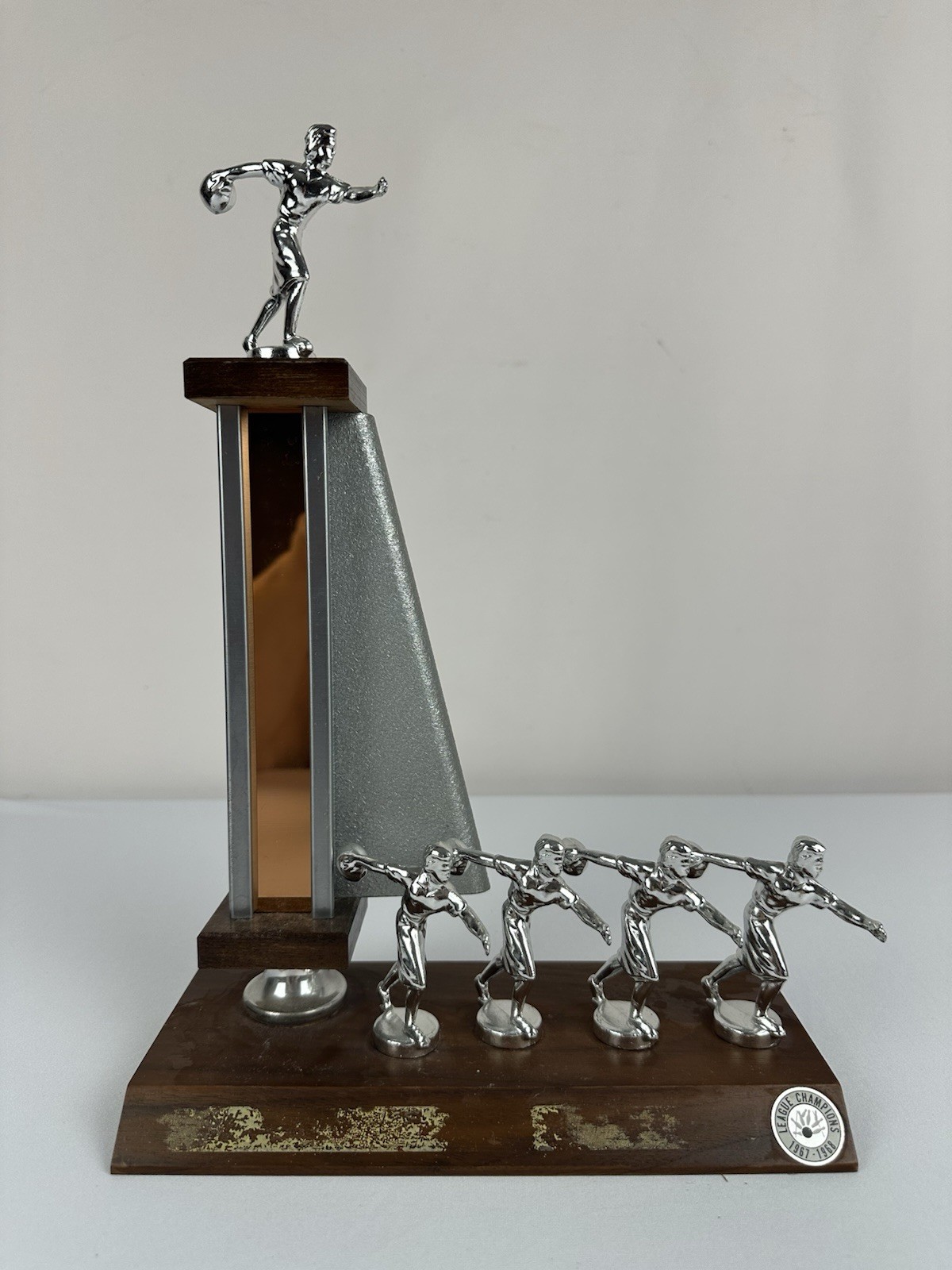 Vintage 1960’s League Champions Bowling Trophy 5 Bowler Figures Wood Base Vintage 1960’s League Champions Bowling Trophy 5 Bowler Figures Wood Base