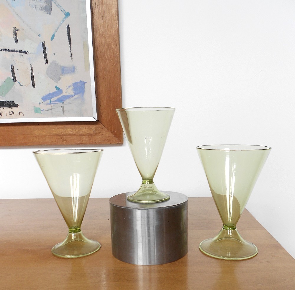 Signed MVM CAPPELLIN olive handblown Murano glasses venini salviati barovier era Signed MVM CAPPELLIN olive handblown Murano glasses venini salviati barovier era