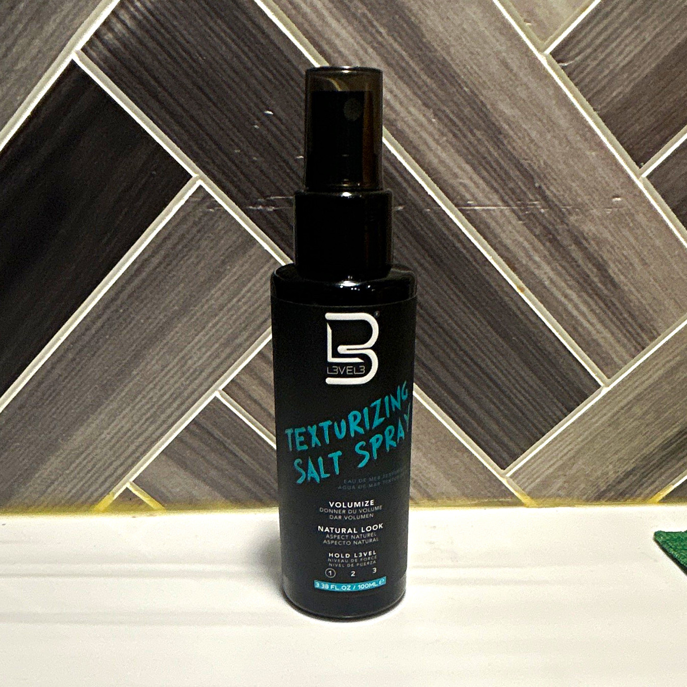 LEVEL3 Texturizing Salt Spray Volumizing Natural Look, 3.38 fl oz LEVEL3 Texturizing Salt Spray Volumizing Natural Look, 3.38 fl oz