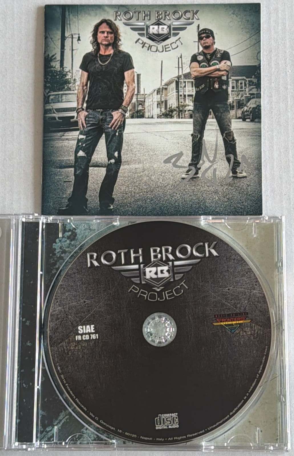 Roth Brock Project – Roth Brock Project LIKE NEW CD 2016 Signed by John Roth Roth Brock Project – Roth Brock Project LIKE NEW CD 2016 Signed by John Roth