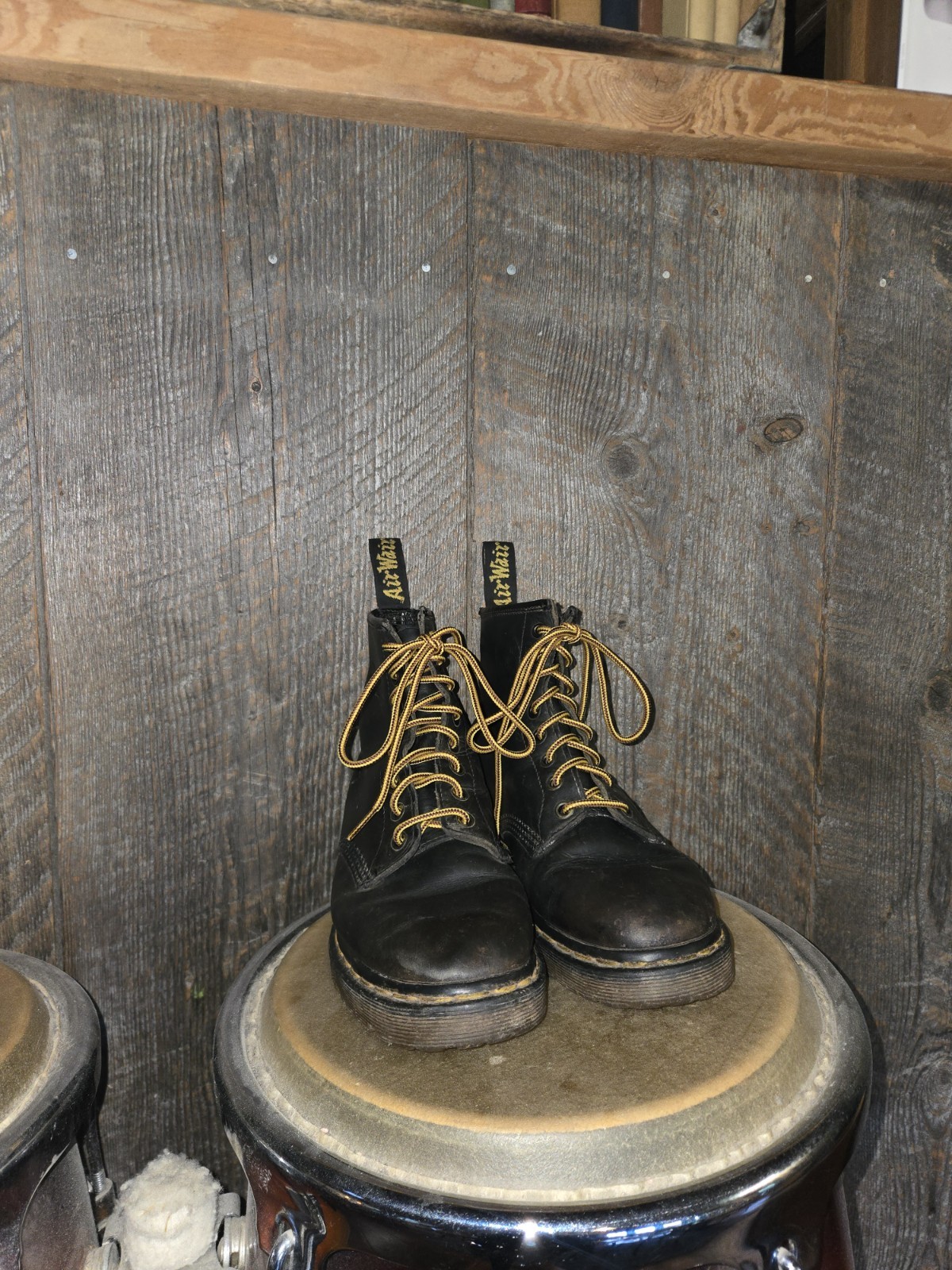 Dr. Martens Vtg. 90s 1460 Men’s UK 6 US 7 Womens 8 Black Leather Made in England