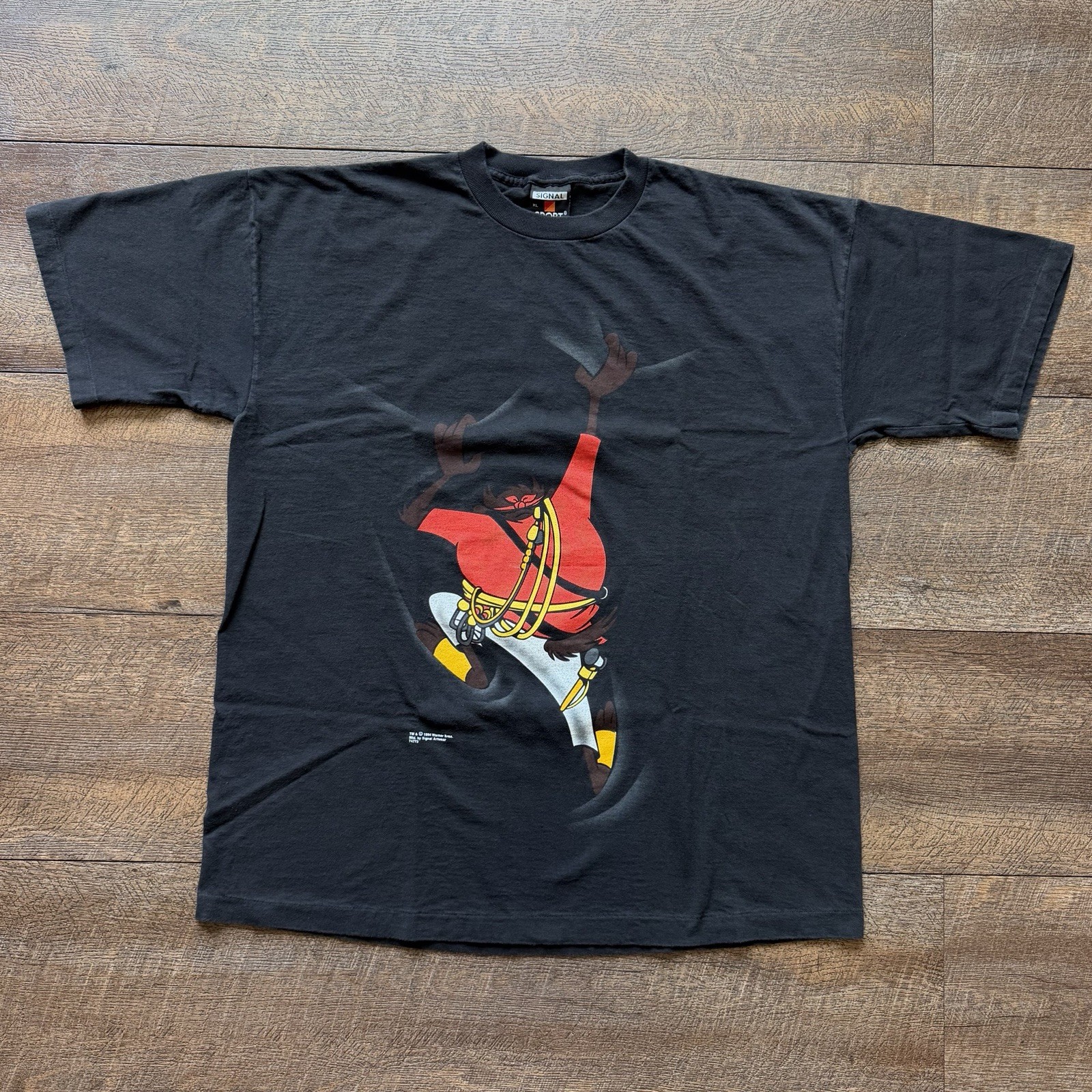 Vintage 1994 Mens XL Looney Tunes Tazmanian Devil Dangling DBL Sided T-Shirt