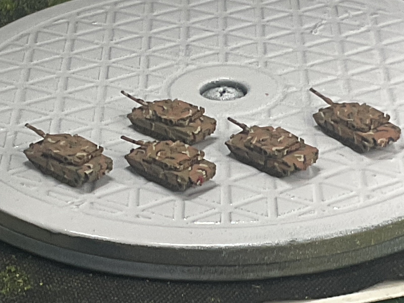 1/285 GHQ Painted Ukranian M-1 Tanks (5) MERDEC Field Camouflage