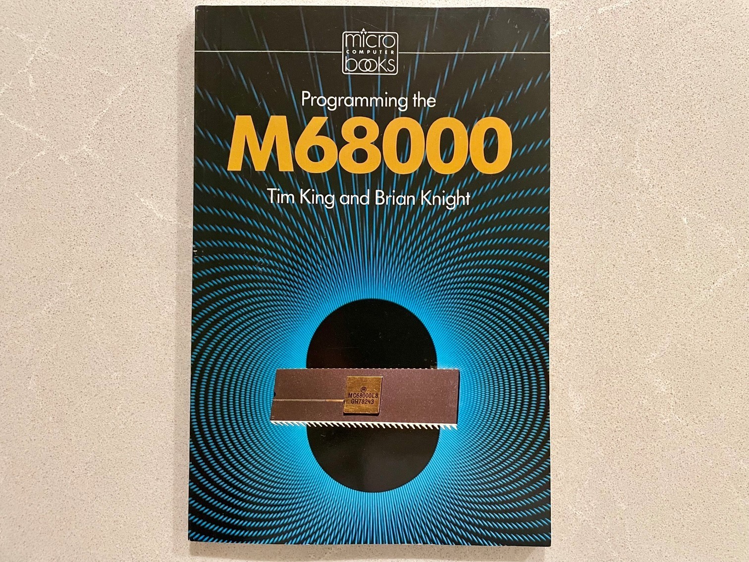 Vintage 1983 Programming the M68000 Motorola Assembly 1st Ed - Great Condition Vintage 1983 Programming the M68000 Motorola Assembly 1st Ed - Great Condition