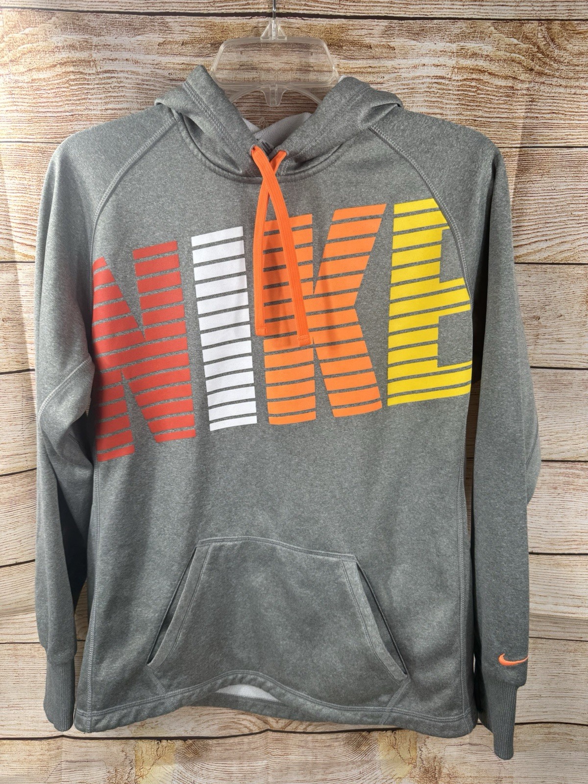 Nike Therma-Fit Women’s hoodie Size MED Nike Therma-Fit Women’s hoodie Size MED