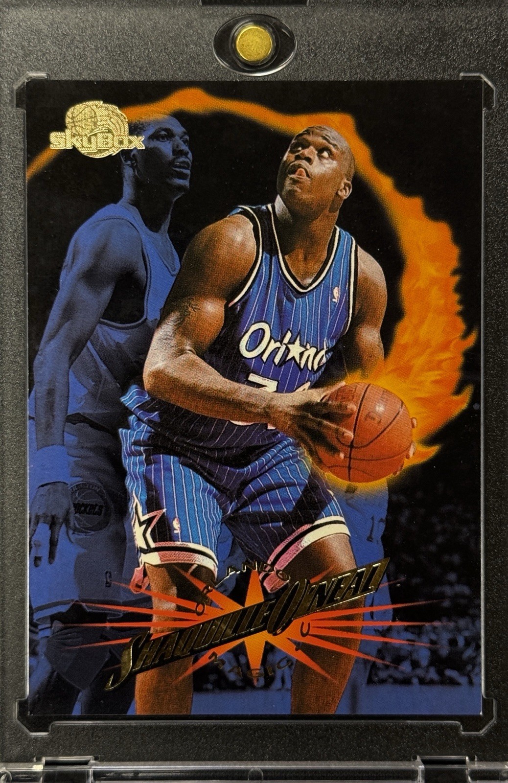 SHAQUILLE O’NEAL RARE BLUE FLAME 1995 SKYBOX INVESTMENT CARD MAGIC LEGEND GOAT A SHAQUILLE O’NEAL RARE BLUE FLAME 1995 SKYBOX INVESTMENT CARD MAGIC LEGEND GOAT A