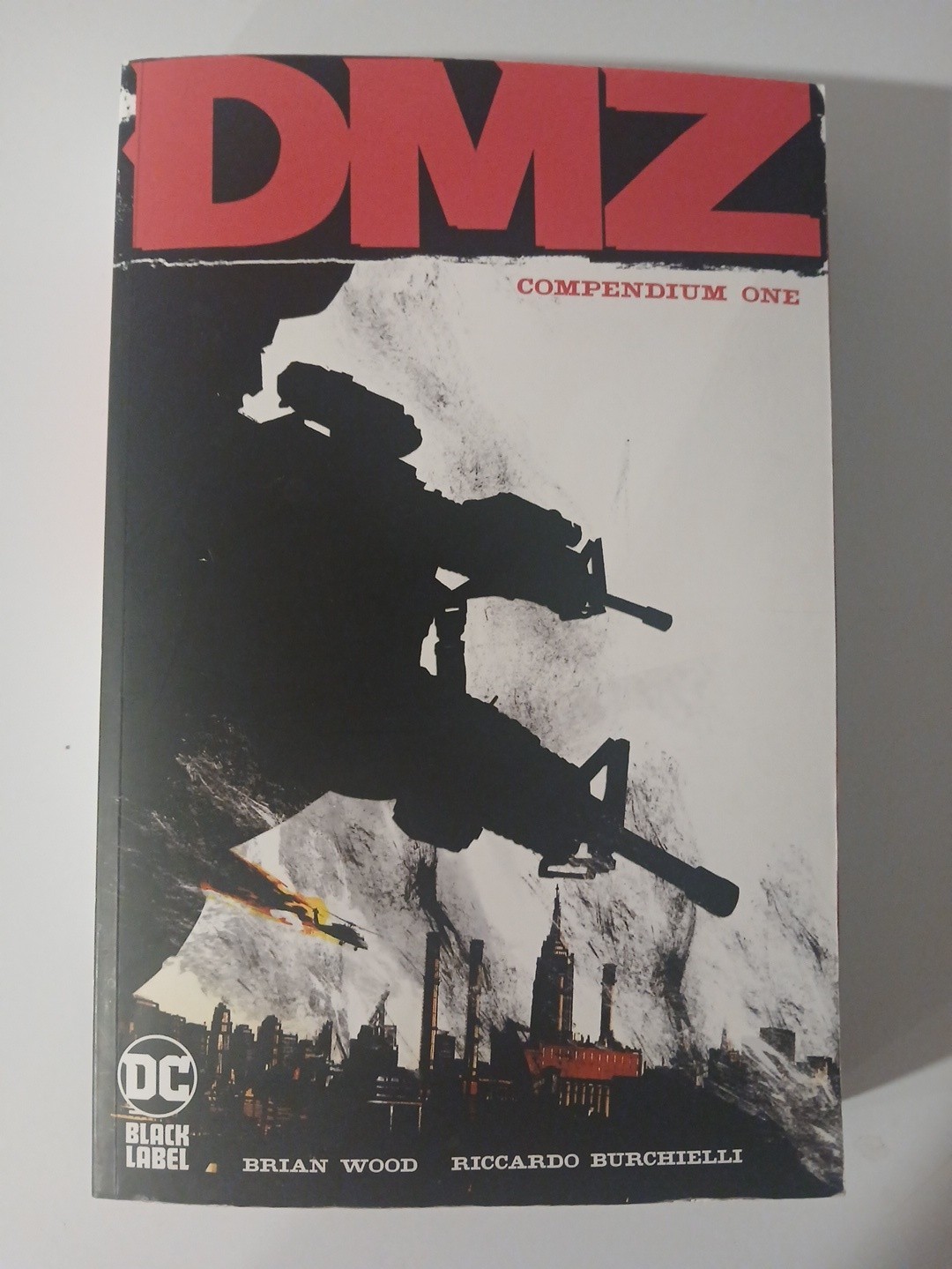 DMZ Compendium One Brian Wood DC Black Label Comic Book 2020 First Printing DMZ Compendium One Brian Wood DC Black Label Comic Book 2020 First Printing