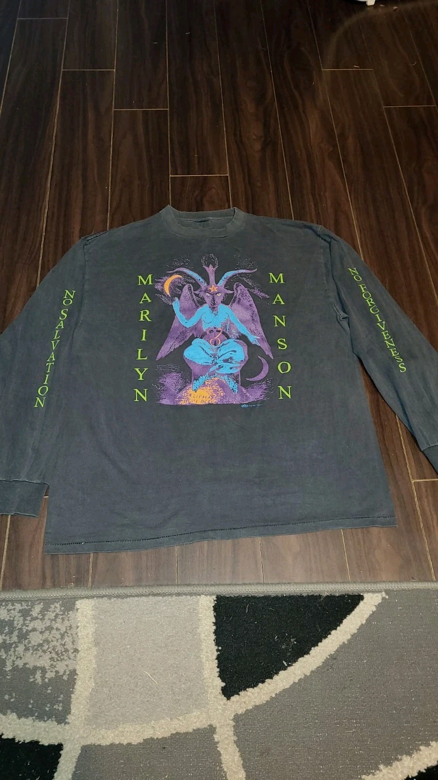 Marilyn Manson Shirt 1997 Vintage When I’m God Everyone Dies Crewneck faded XL Marilyn Manson Shirt 1997 Vintage When I’m God Everyone Dies Crewneck faded XL