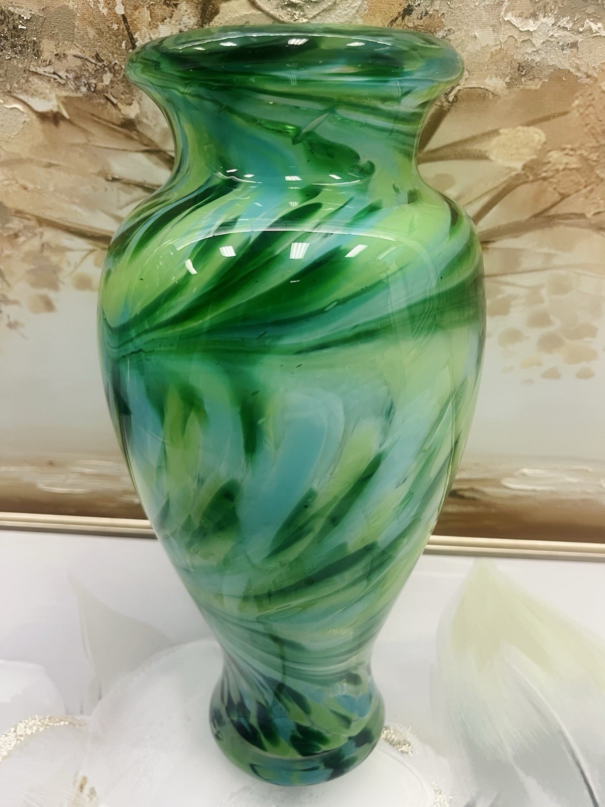 Beautiful Hand-Blown Green/Blue Art   Heavy Glass Vase .HIGH  QUALITY . STUNNING