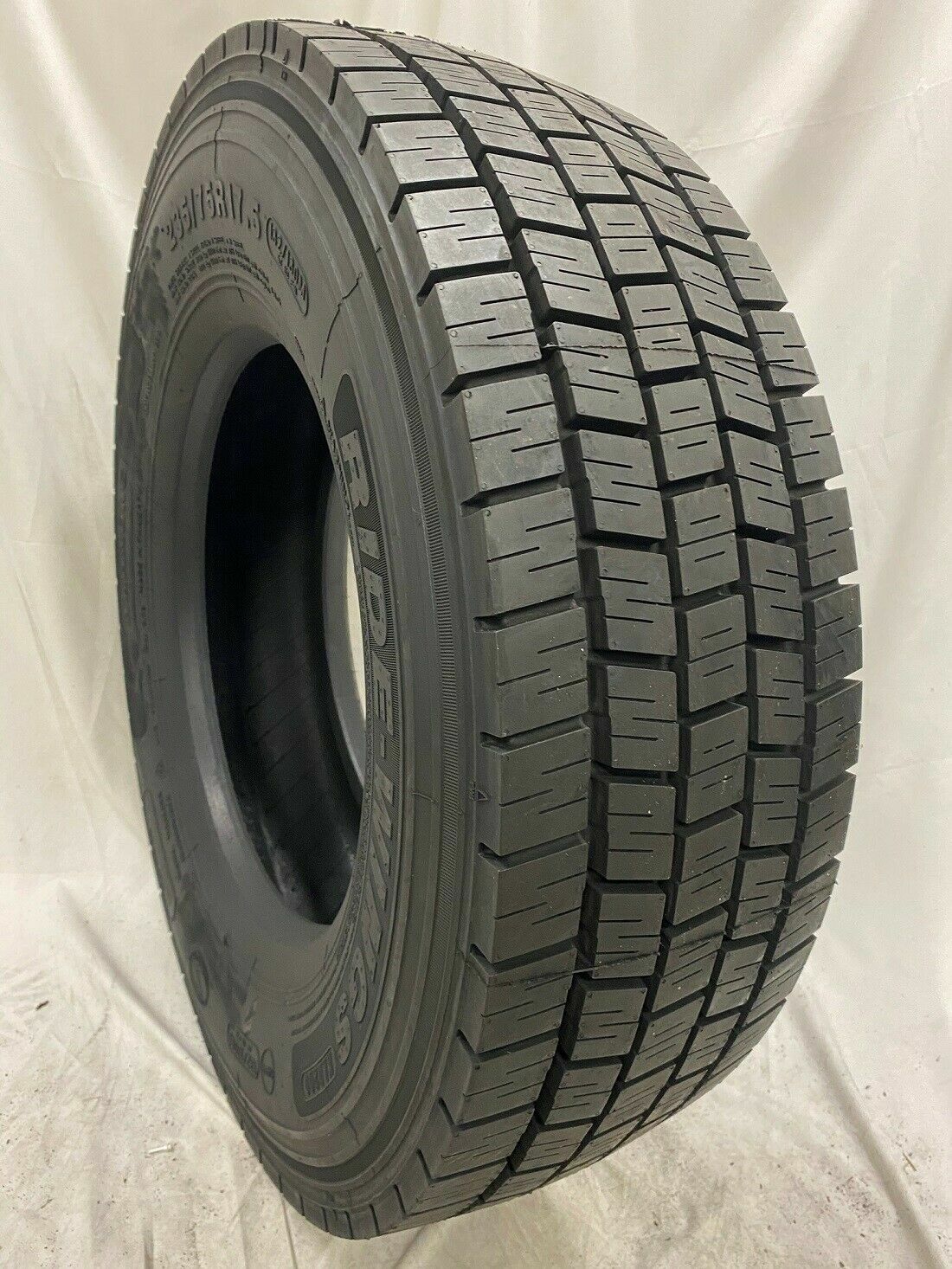 (1-Tire) 235/75R17.5 14 Ply New ROAD CREW Ride Wing All Positions 132/130M 