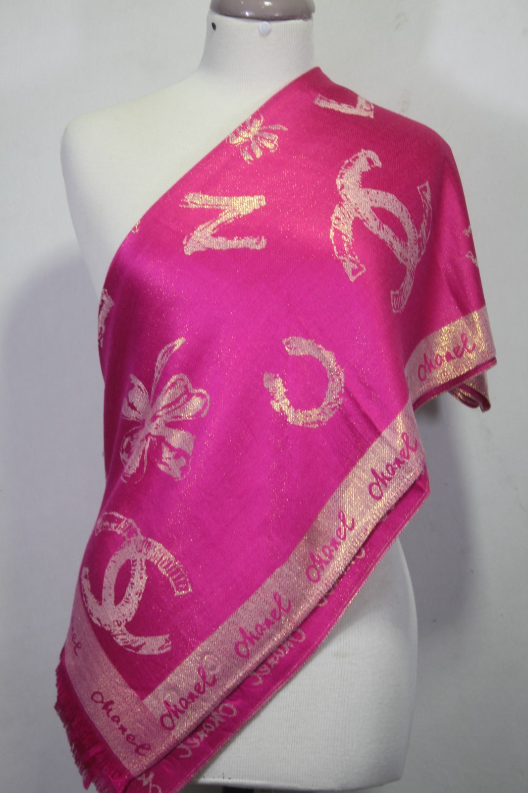 Auth Chanel Scarf Shawl Stole Wrap 65% Cashmere 35% Silk Pink Used