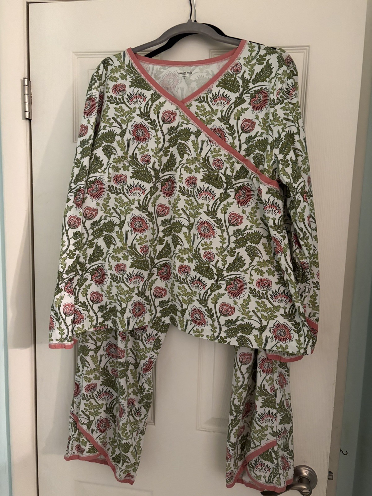 Garnet Hill Asian Wrap Long-Sleeve Woman’s Pajamas, XL  Pink & Green Floral 