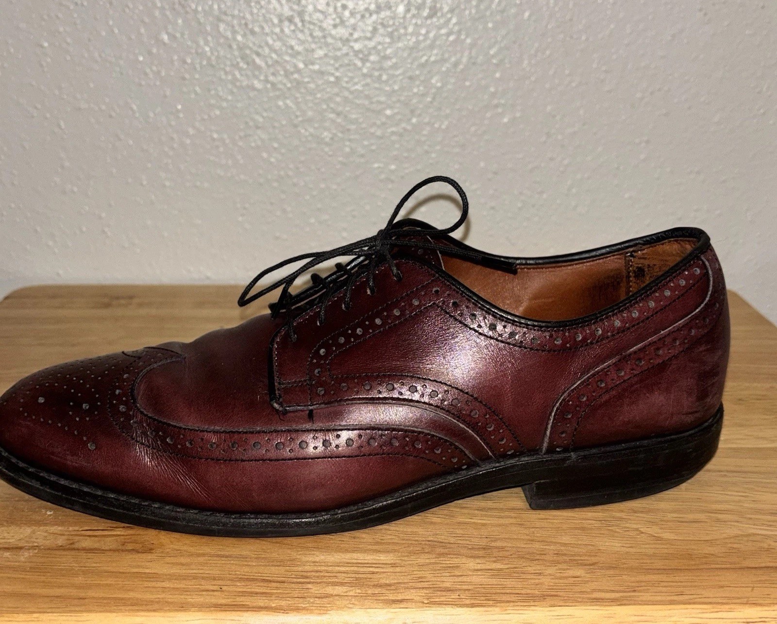 Allen Edmonds Lombard Wingtip Shoe Men 9 D Burgundy Brogue Leather Made In USA Allen Edmonds Lombard Wingtip Shoe Men 9 D Burgundy Brogue Leather Made In USA