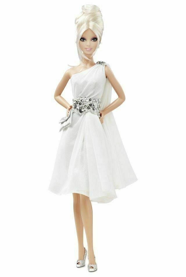 Pinch of Platinum Barbie Fan Club Exclusive Only 999 Made Shipper T7680 NRFB The
