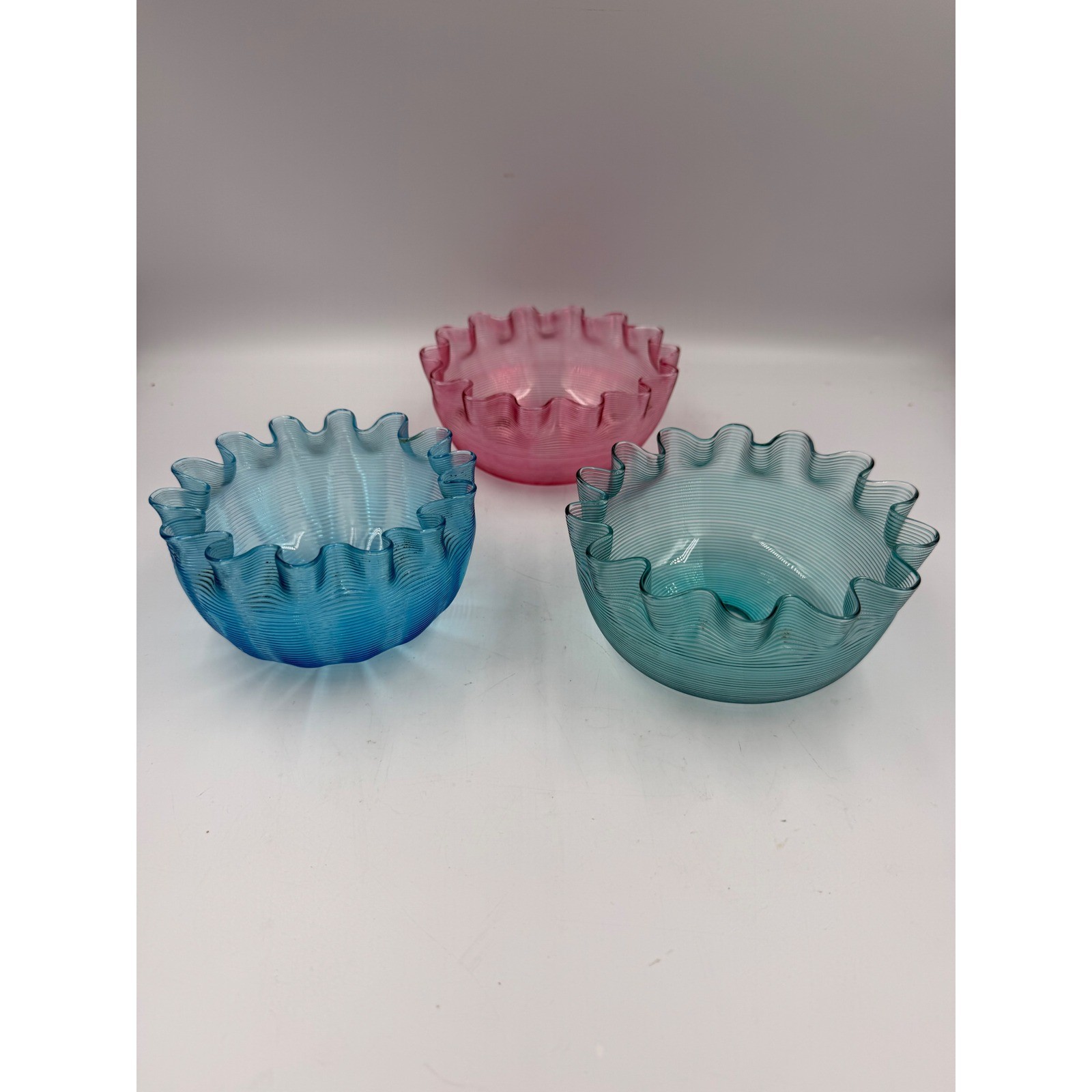 Set of 3 Antique Victorian Threaded Art Glass Ruffled Bowls - 5.5\