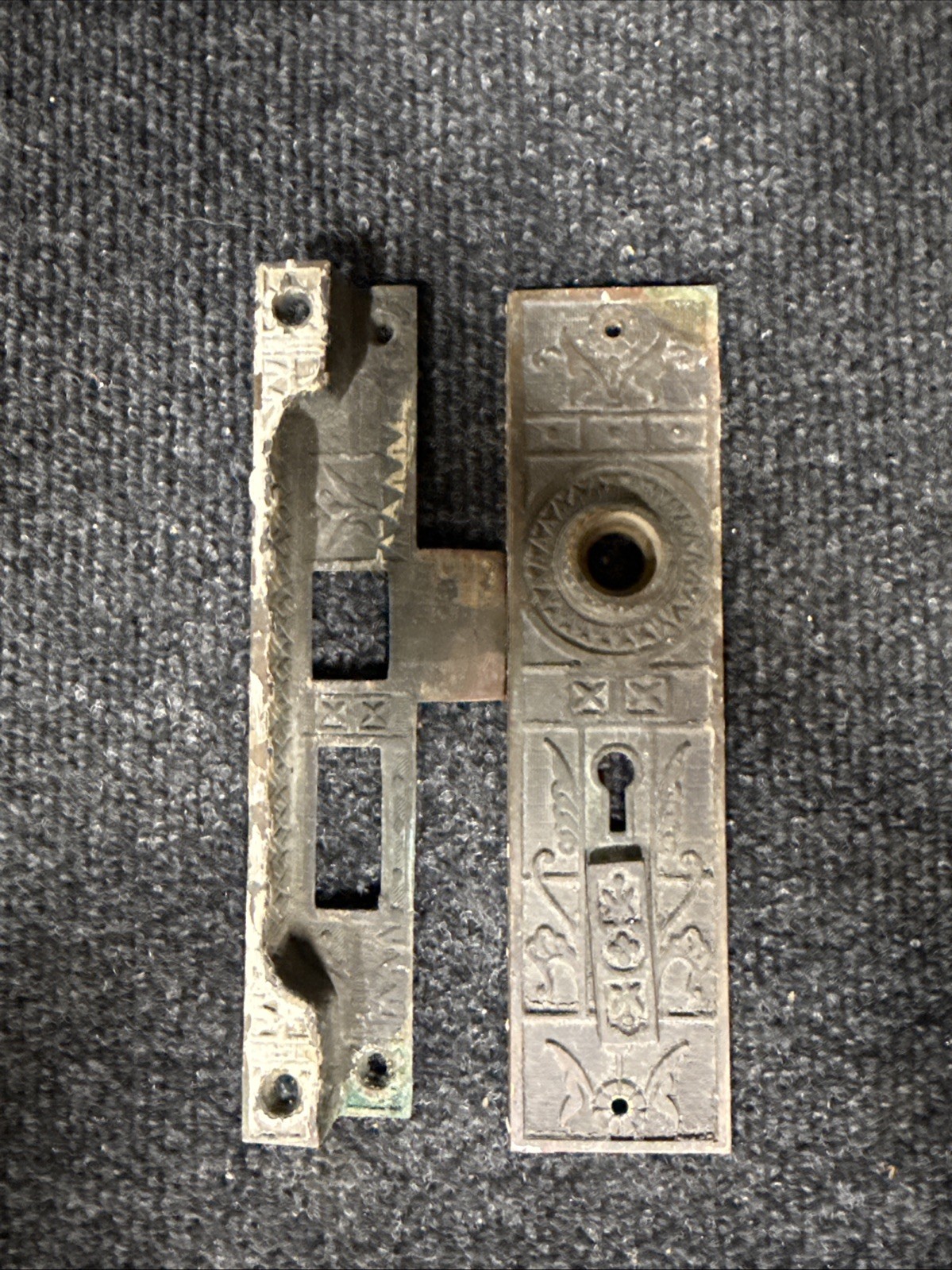 Antique Eastlake Style Brass/bronze Door Plate Antique Eastlake Style Brass/bronze Door Plate