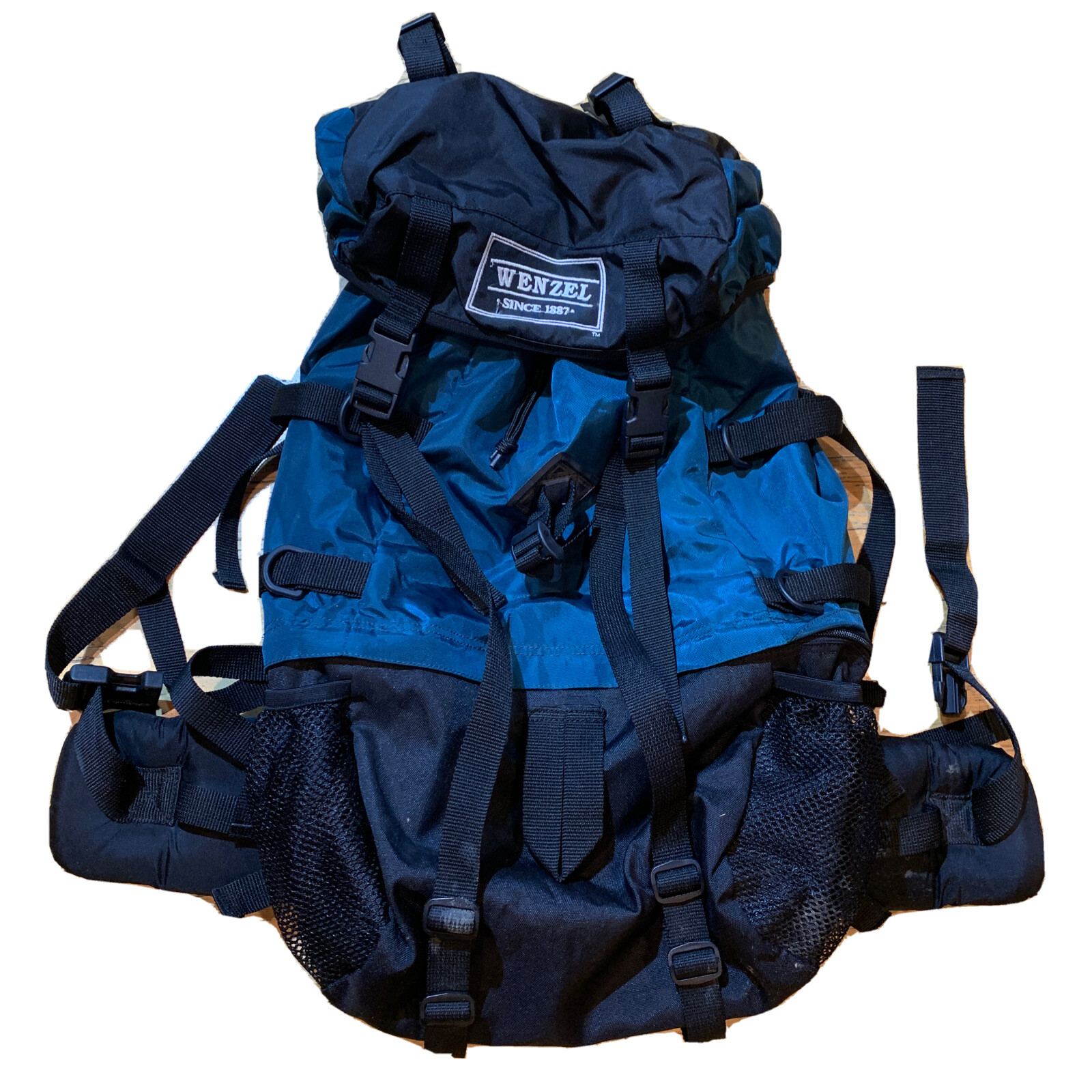 WENZEL Hiking Backpack Storage Pockets Traveling Backpacking Camping Hiking
