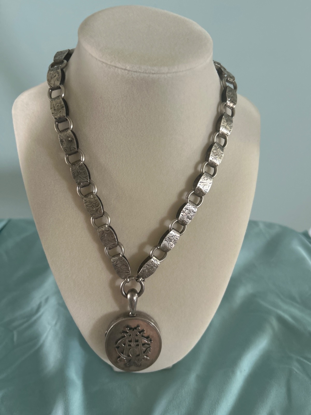 Antique 1880\'s Victorian Book Chain Collar & Monogrammed Oval Locket Neckl 925