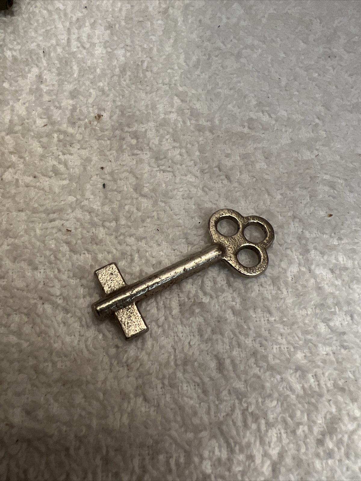 New Ilco 25B Uncut Key Blank Solid Barrel Steel Skeleton Key Silver Colored Bit