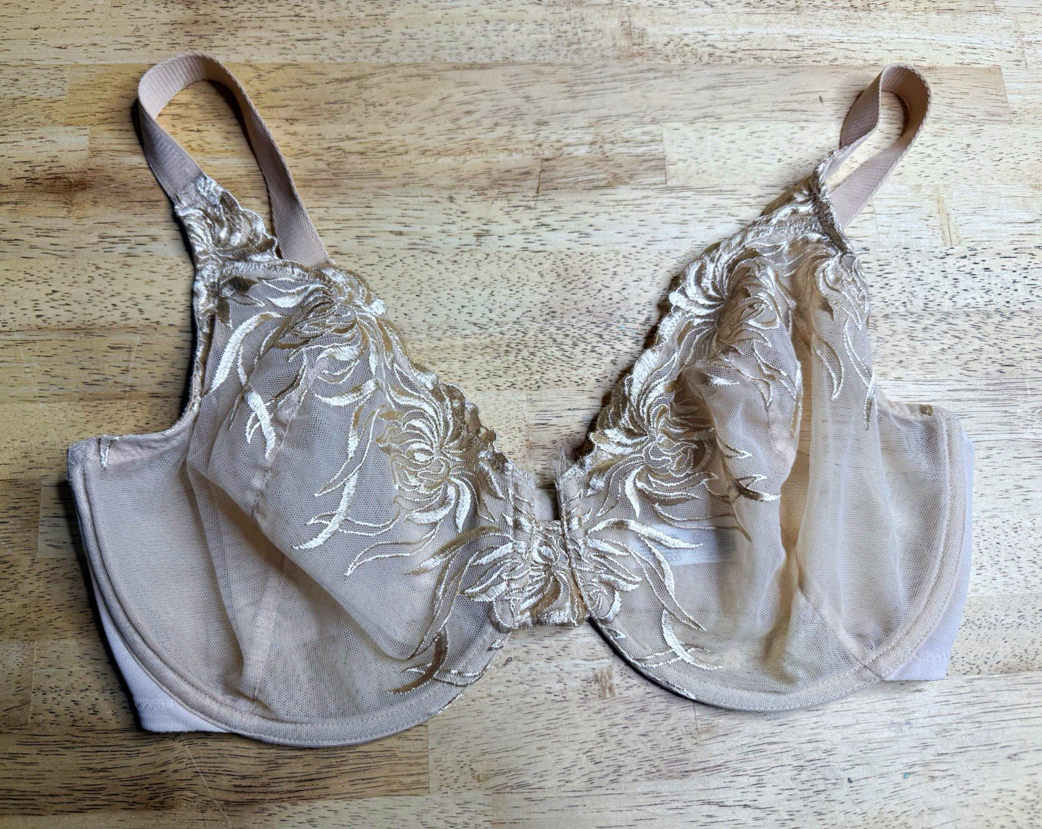 Wacoal Retro Chic Sheer Mesh Embroidered Floral Underwire Bra Beige 36DDD 85579 Wacoal Retro Chic Sheer Mesh Embroidered Floral Underwire Bra Beige 36DDD 85579
