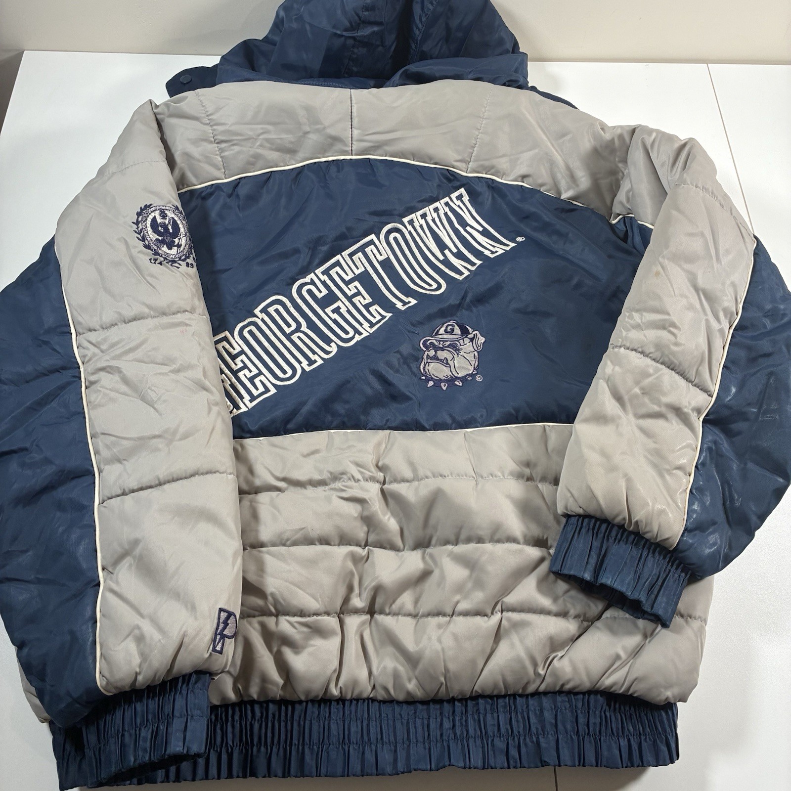 Vintage Georgetown Hoyas PRO PLAYER Puffer Coat Large Spell Out Jacket 90s Y2K Vintage Georgetown Hoyas PRO PLAYER Puffer Coat Large Spell Out Jacket 90s Y2K