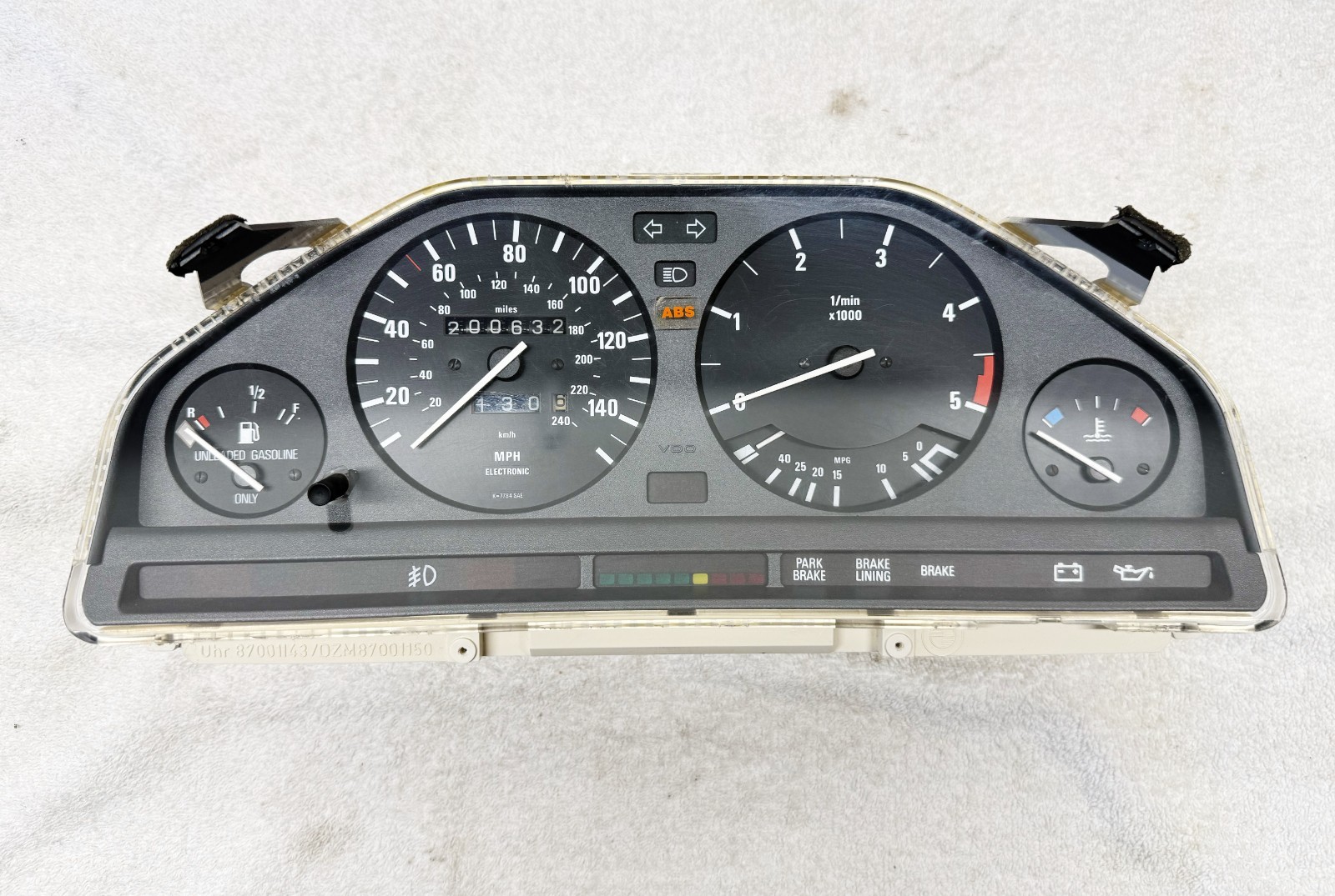 1984-1993 BMW E30 325i 318i 325e VDO SPEEDOMETER INSTRUMENT CLUSTER