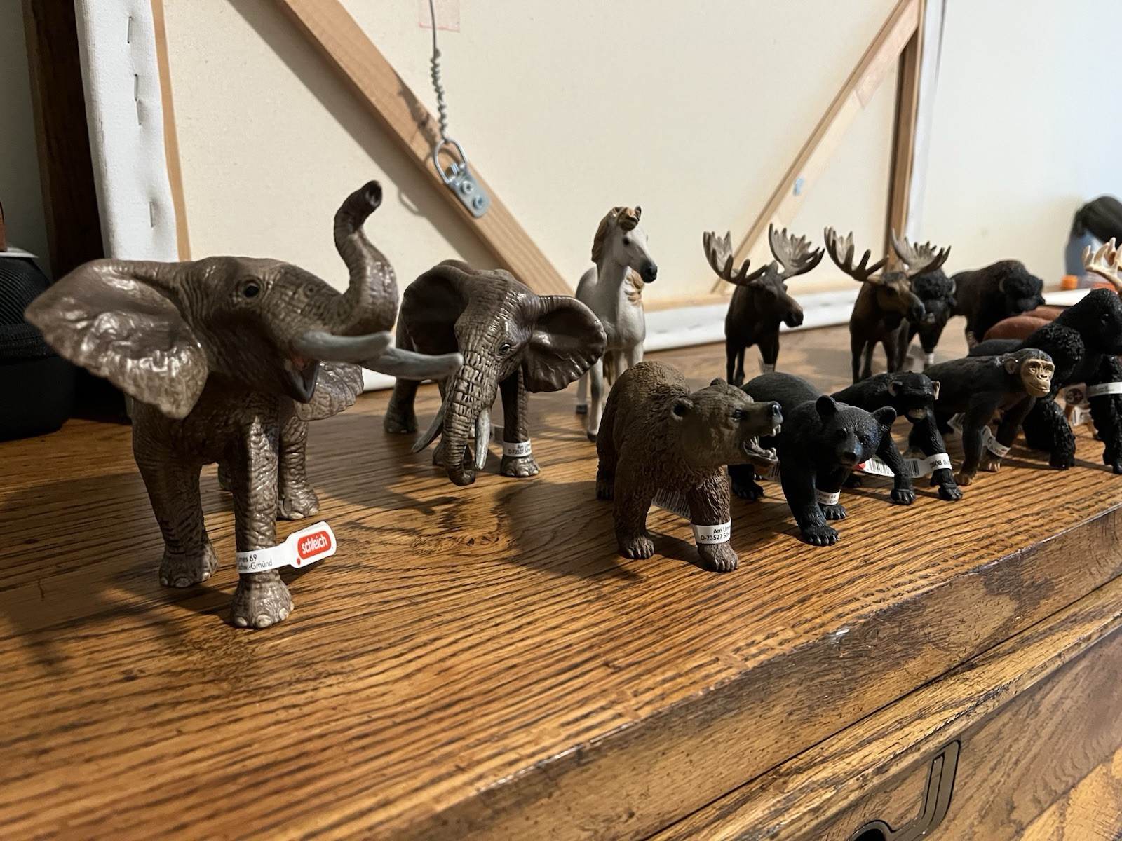 (18) Schleich Wildlife Animals Brand New Grizzly, Moose, Elephant, Chimp, Etc