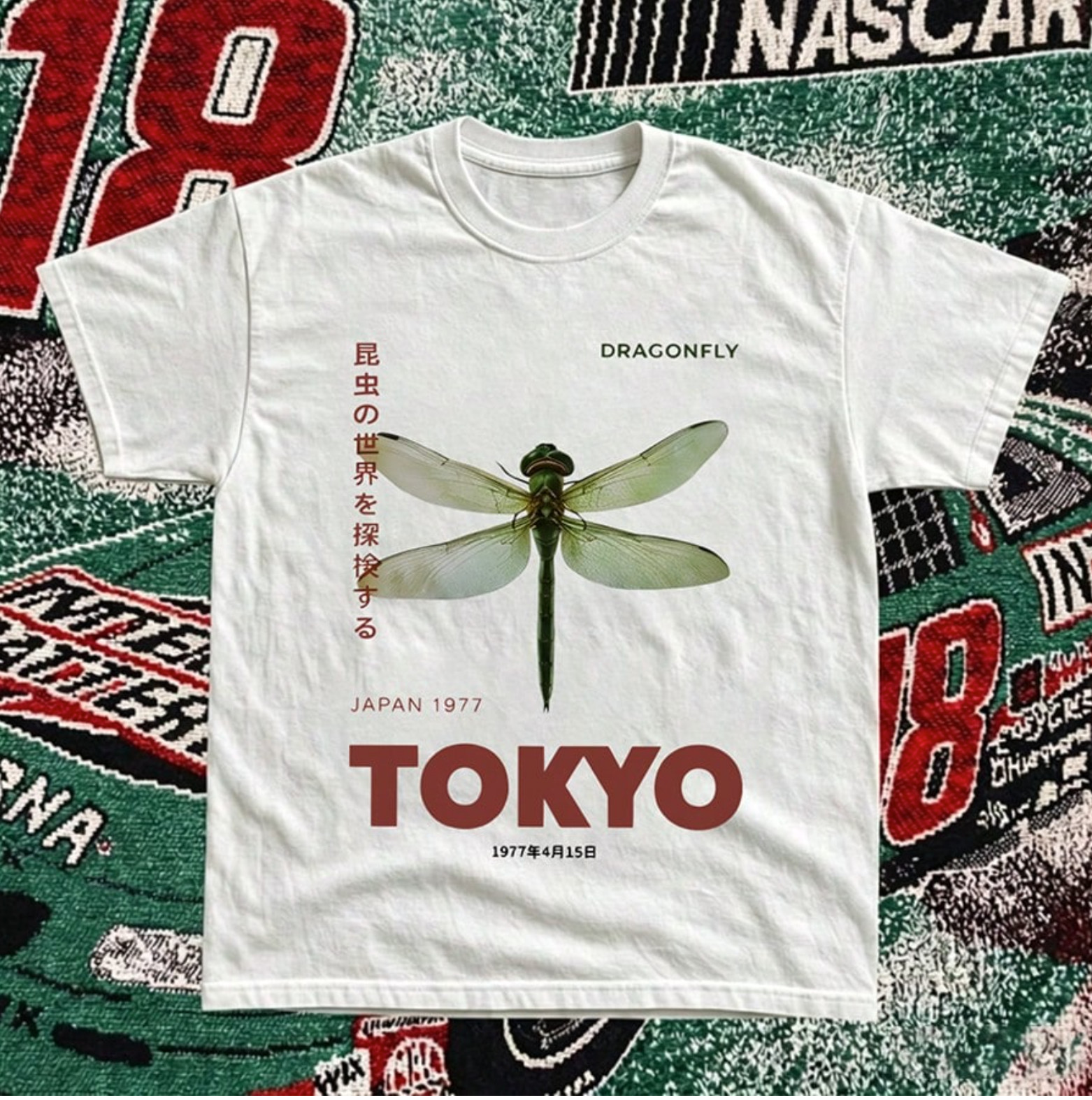1977 Tokyo Dragonfly Japanese Text T-Shirt Vintage Bug Nature Retro Print